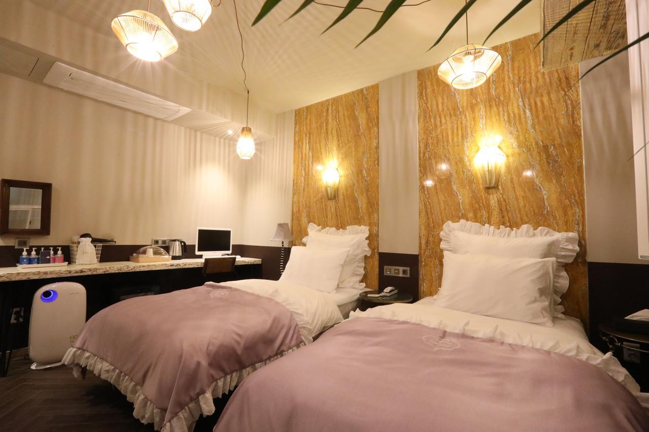 February Stay Gangseo Busan Buitenkant foto